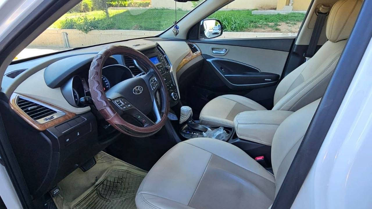 سنتافي موديل 2016 
عربي
محرك 4 سلندر 2.4L
استلام شركة GK، بحالة ممتازة (كلين)
المواصفات: بانوراما، دفع رباعي (4WD)، 7 راكب، مثبت سرعة، تحكمات ستيرن
السيارة ماشية 84 ألف كيلومتر
السعر: 189 ورقة
للاستفسار (واتس): ***********

كوردي 
موتۆڕی ٤ سلندەر ٢.٤ لیتر
کۆمپانیای GK، زۆر پاکە (کلین)
مواسیفات: بانۆراما، ٤ ویل (4WD)، ٧ سەرنشین، مۆسێبەت سرعە، تەحکەمات ستێرن
سەیارەکە ٨٤ هەزار کیلۆمەتر ڕۆیشتووە
نرخ: ١٨٩ وەرەقە
بۆ زانیاری (واتس ئەپ): ***********
