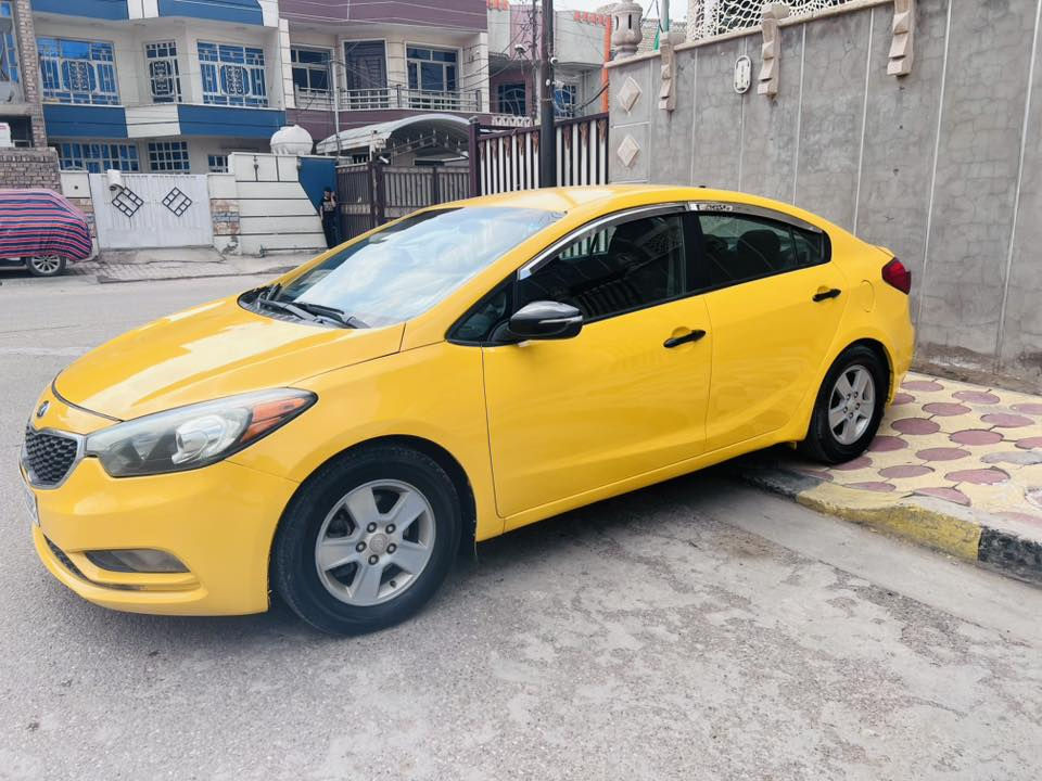 السلام عليكم
كيا فورتي 2016 واردامريكي
رقم بغداد ب أسمي تحويل ثاني يوم مكفولات
(كير محرك شاصي لغد كفاله)كفاله يعني كبس
محرك 1800
تبريد ثلج خير من الله حوض كبس 
حادثه جاملغ شويه من بنيد نفسهن مصلاحات
سياره خير من الله تشغل وتطلع للشغل
مصفره هيئه وغرامات 
 السعر تصل وبيك خير وتدلل وبيها مجال للشراي

للاستفسار***********
