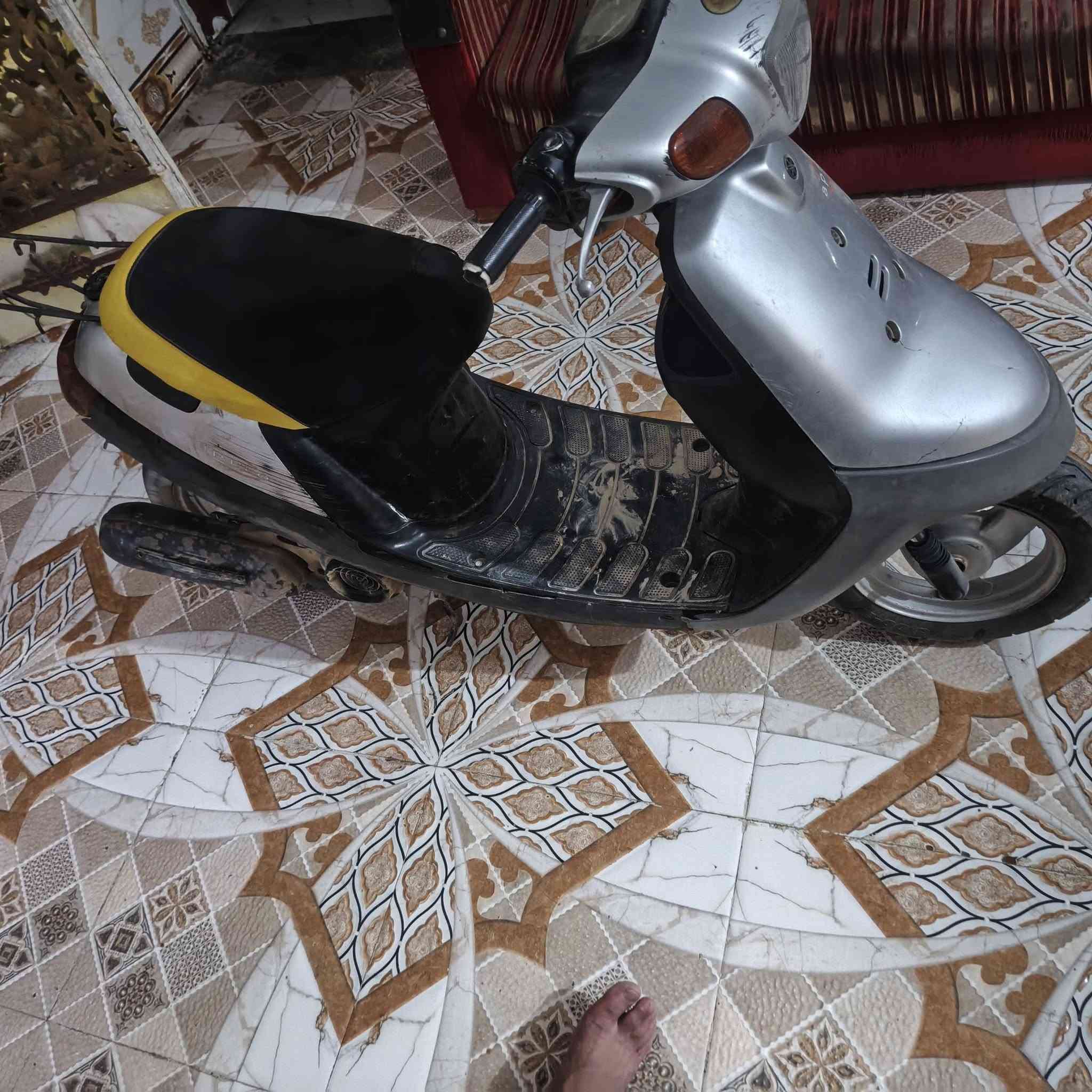 يوماها لبيع كفاله اوراق سعر ٢٥٠ وبيه مجال سرعته ٦٠     ***********
