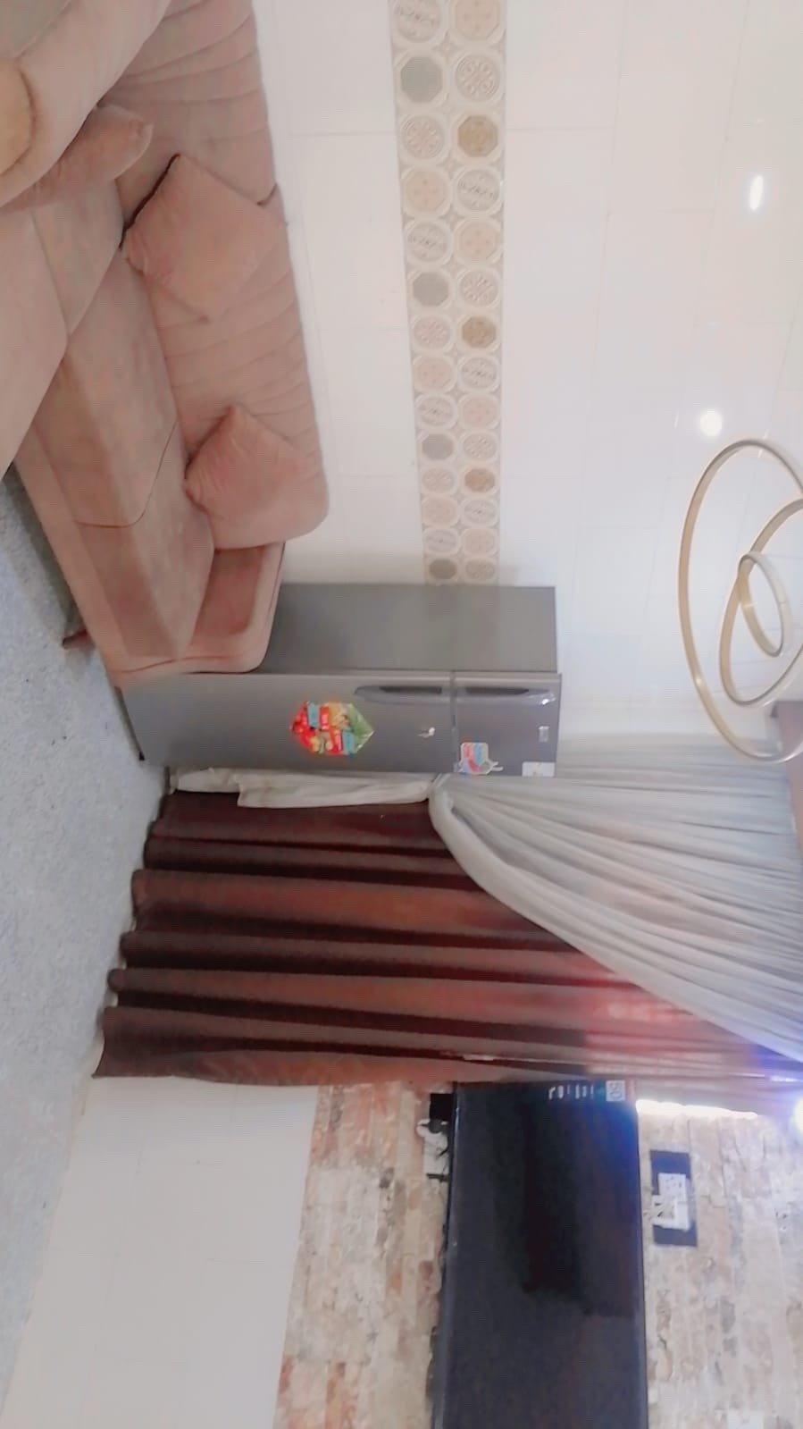 ✨ للإيجار — شقة سكنية بموقع مميز وراقي ✨

📍 زيونة / خلف دار الأزياء
ضمن منطقة هادئة ومناسبة للسكن العائلي الراقي
الفرع الثاني زيونه خلف مول زيونه
🔹 متوفرة للعوائل والشباب المحترمين( لغرض السكن فقط )
🔹 موقع ممتاز قريب من جميع الخدمات
🔹 أجواء هادئة وخصوصية عالية
🔹 مناسبة للسكن والاستقرار الطويل أو القصير
فقط لغرض السكن ممنوع أي مواضيع غير اخلاقيه داخل المكان 
✅ الإيجار متوفر: اثاث كامل ومتوفر فقط سبالات وكاونترات وسخان 
• يومي
• أسبوعي
• شهري

إذا تبحث عن الراحة، الهدوء، والموقع المميز…
فهذه الشقة توفرلك سكن مرتب بمكان راقي من أفضل مناطق بغداد 🌟

📞 للاستفسار والحجز:
***********