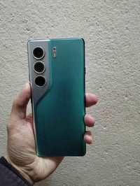 كامون 40 برو 5G • ٢٥٦ • ١٢ رام