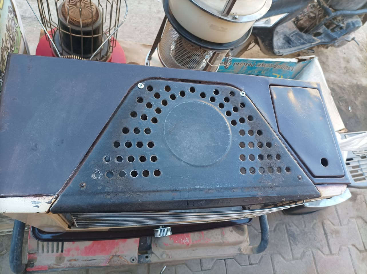 السلام عليكم للبيع صوبه نفطيه نوع عشتار الاوليه شغاله او نظيفه العنوان بابل المسيب
*********** ابو يوسف الحمداني
