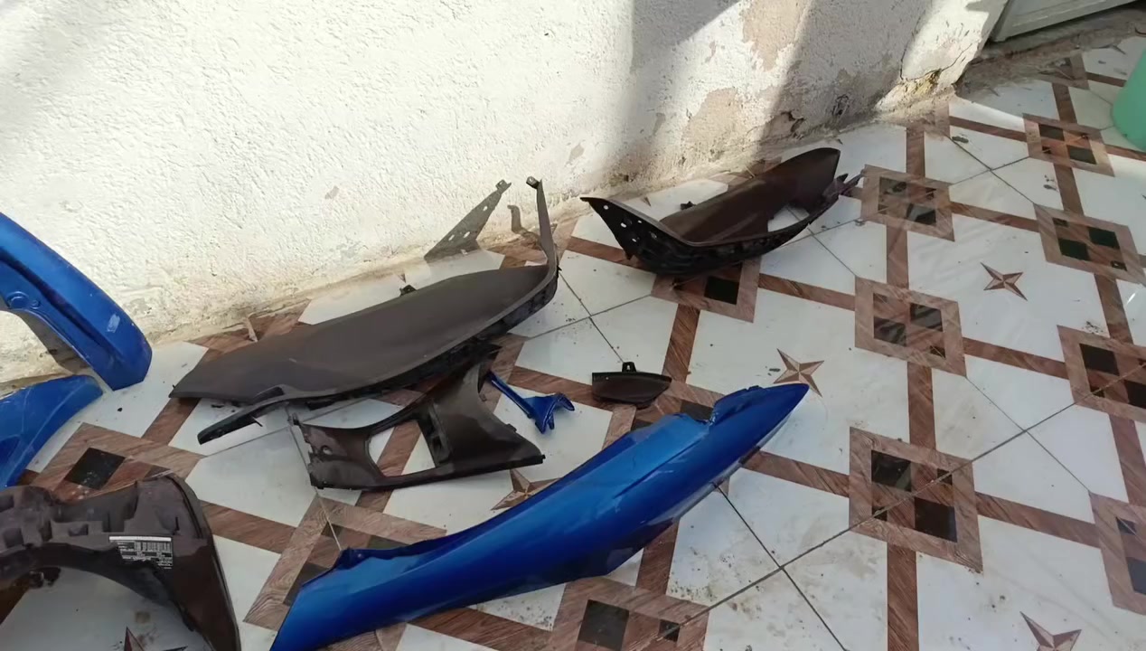 متاح كفرات دراجه بي سي اكس جيل اول  لون ازرق  سعر 50 مكان سوق الشيوخ البطاط ***********
