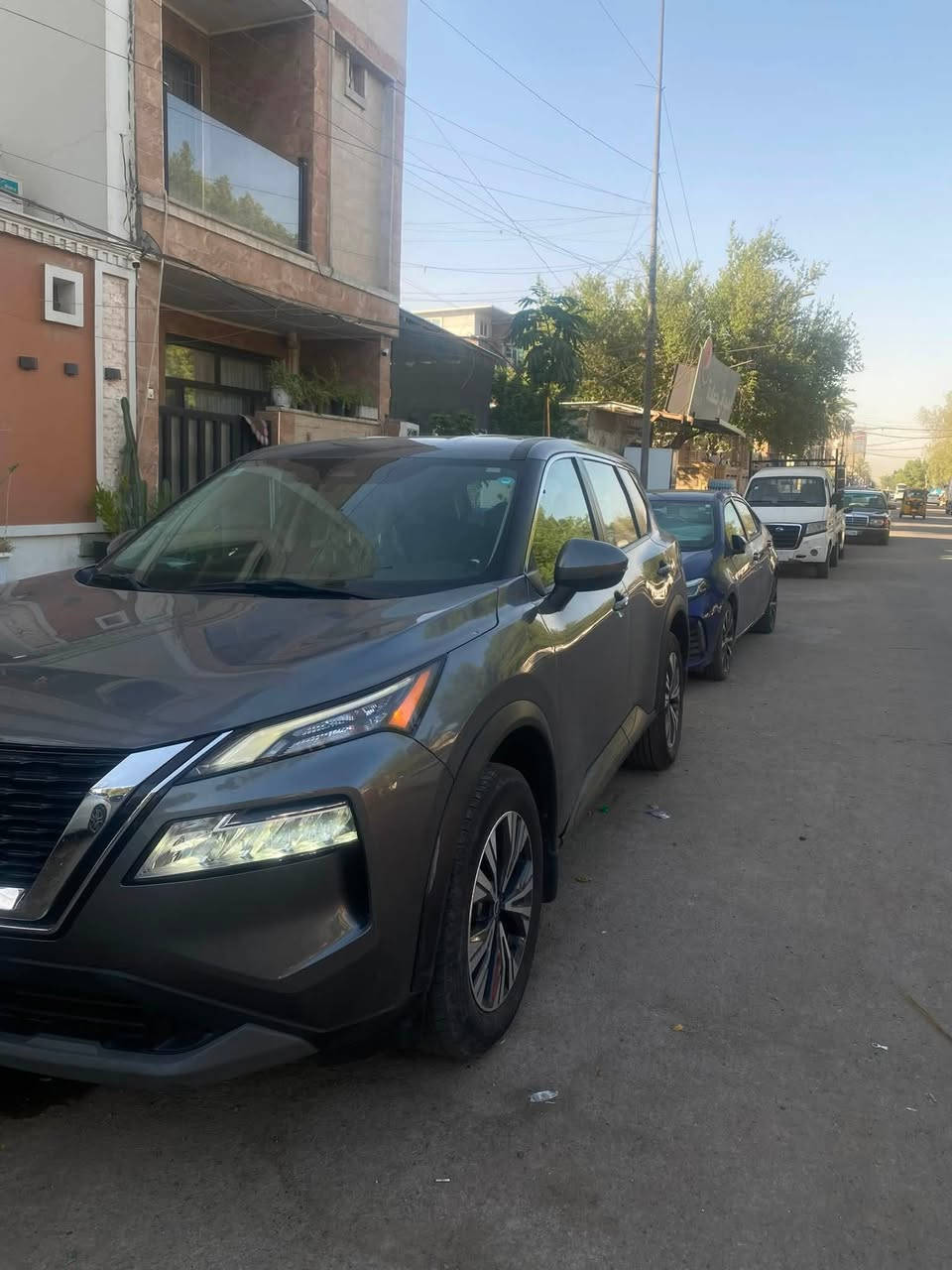 نيسان روج 2022 تيربو 1.5 SV
مواصفات الSV المعروفه 
بصمة
كاميرا
تبريد قطعتين مناخين 
كشنات جلد كهرباء
السياره حادثه بارد و مازده بدون تبديل بدون صبغ 
صور الحادث بالمنشور 
السعر 205$ 
السياره بأسمي مكان السياره بغداد 
***********
