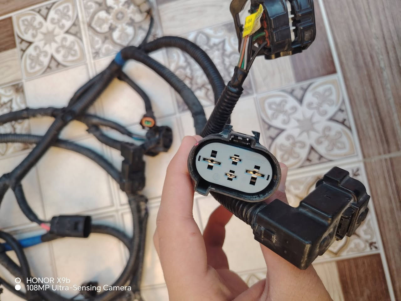 السلام عليكم شباب يوجد لدينا ضفيره هونداي بلسايد موديل 2023 2024 2025 مال بدنه يوجد توصيل جميع المحافظات التواصل أو الاستفسار *********** يوجد واتساب 
*********** يوجد واتساب
العنوان ناصريه حي الصناعي البلوك الأول
