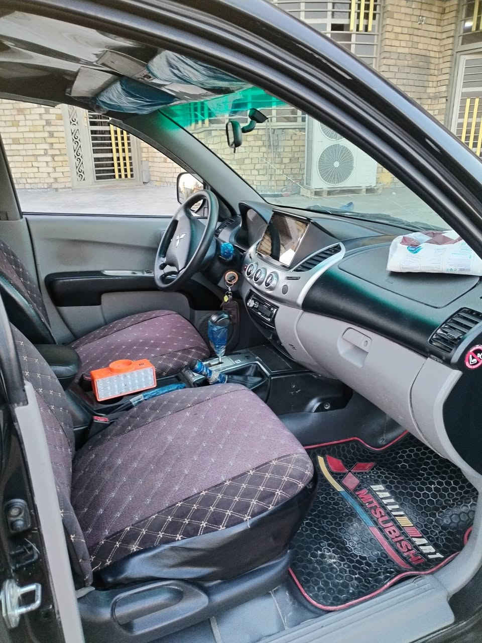 سلام عليكم بيكم لبيع مديل ٢٠١٥ تحويل مباشر رقم مبايل *********** (رقم وتساب الكورك  ***********) السعر ١٢٥ عنون بغداد التاجي كير وتو محرك جديد
