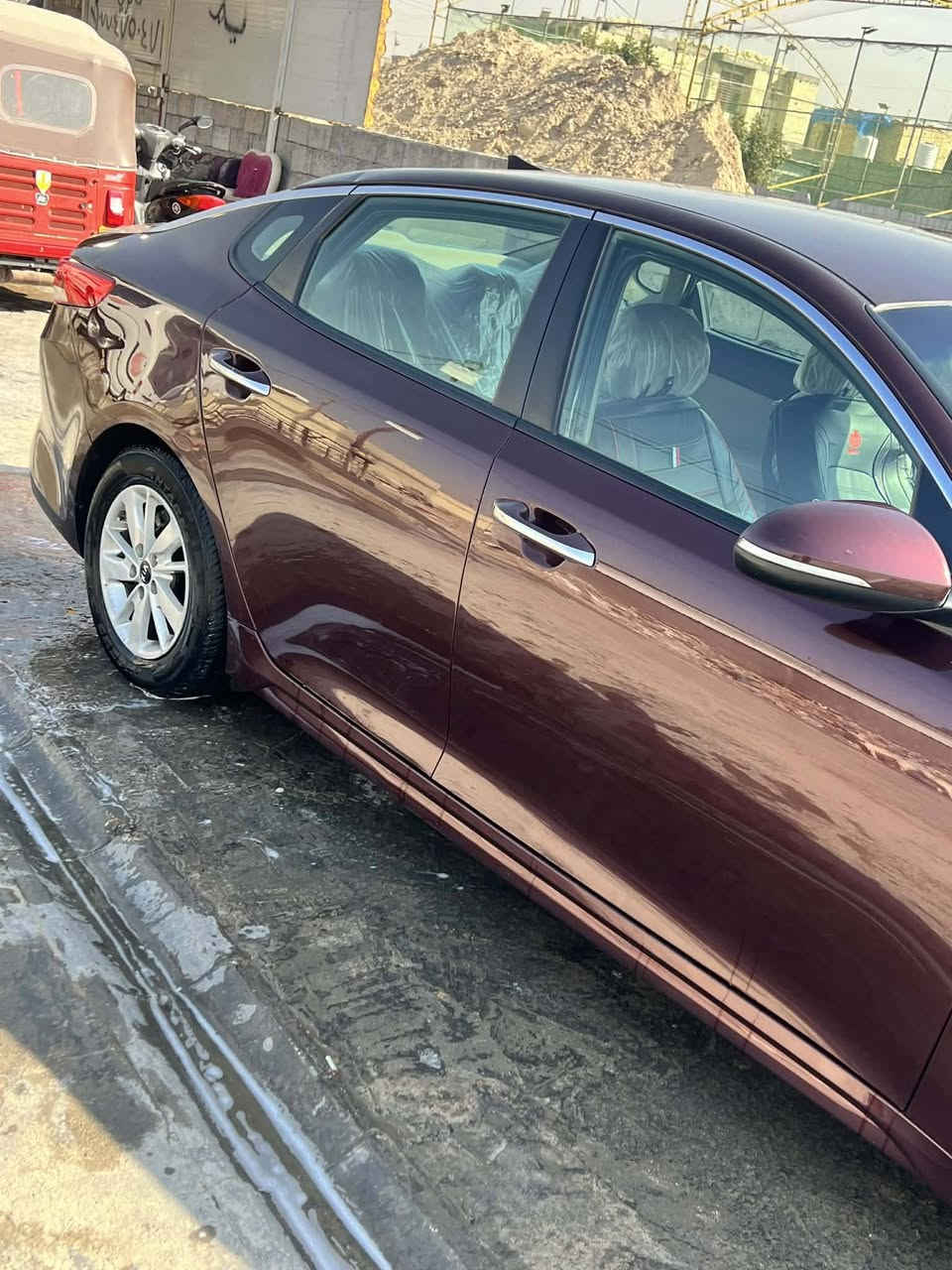 السلام عليكم اوبتيما 2018 حادثهة جاملغ خلفي وبيهة بارد جاملغ ايسر امامي وشوية من  البنيد مكينة 2400 نص فول شاشة جبيرة 3انضمة ايكو وعادي وسبورت السعر 136وبيهة مجال مكاني بغداد رقمي للتواصل ***********
