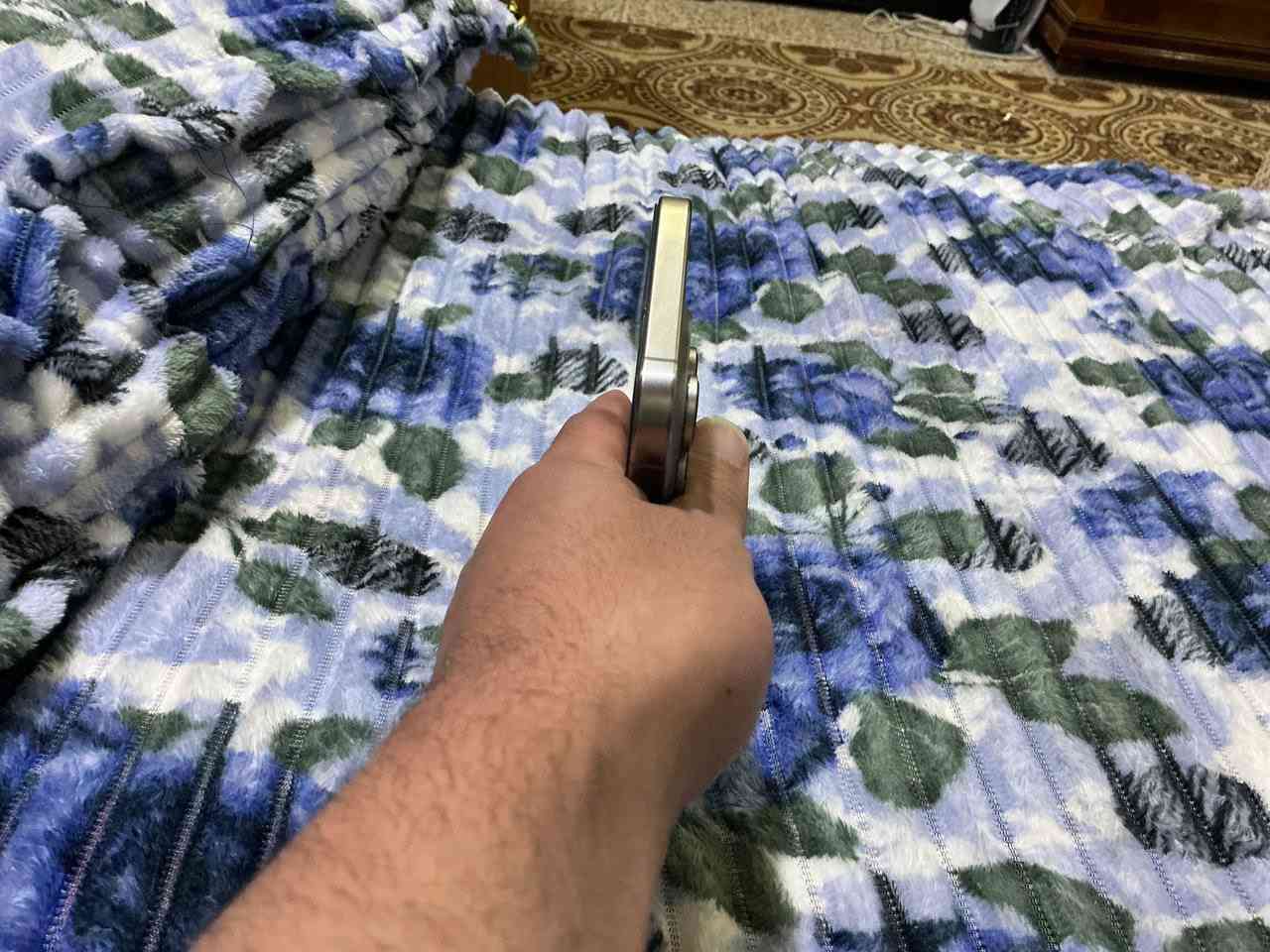 ايفون 15 pro max
الذاكره 512

البطاريه 90 بلادي لامصعده ولا مبدله الجهاز نظافه فولل

السعر 1300 وبي مجال

التواصل : ***********
