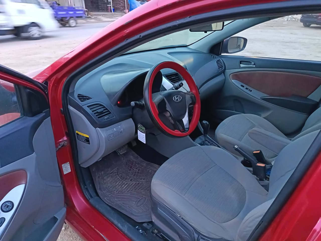 اكسنت 2016 بيه جاملغ خلفي وربع باب ورة حادثه مال امريكة بدون دواخل مصبغات جاردات محرك 1600 كير اي في تي قادسية سنوية 28 محرك وكير وحدادية جديدة تبريد. *********** عنوان بابل كفل
