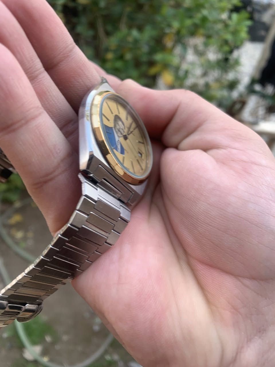 ساعة صدام حسين مكينة ذهب سويسرية اصلية بالكامل شغالة نضافة ١٠٠ بالمية سعر ٤٠٠ الف


**إذا كنت صاحب هذا الإعلان وتريد حذفه لأي سبب، رجاءا أرسل رسالة إلى الدعم الفني**