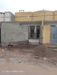 يوجد مشتمل 100  الواجيه 5.     ونزال 20  السعر.  65 الاستفسار عله هاذه...