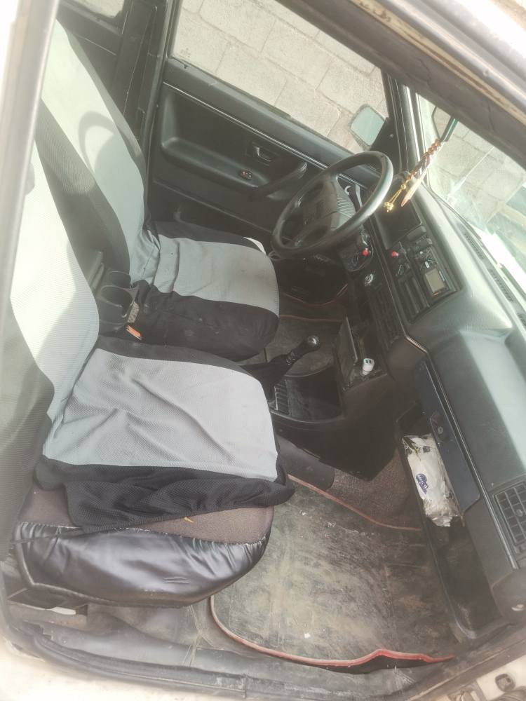 سلام عليكم سيارة كولف عضم موديل 1991 گير عادي 5 نمر رقم ديالة مشروع وطني رقم انكليزي لحد 28 شرط تحويل و كالة سيارة محرك كير بشرط كهربايات كلشي شغال تدفئة شغال قفل مركزي مابي عيب سيارة جاهزة مكاني كركوك شراي يتصل *********** كركوك, العراق
