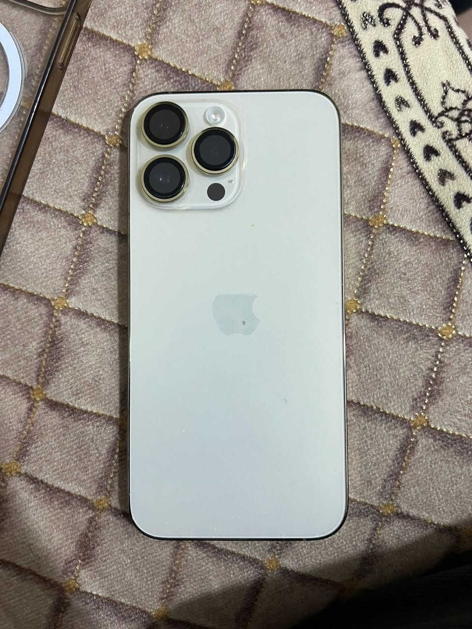 سلام عليكم
 ايفون 14 pro max ذاكره 512 بطاريه 86 esm يعني شريحه اكترونيه جهاز شرط الفحص 
وايفون 13pro max ذاكره 256 بطاريه84 شرق اوسط جهاز شرط الفحص 
ملحقاتهن كامله شاحنه وكارتون 
العنوان ناصريه حي الشهداء 
الاستفسار ***********
