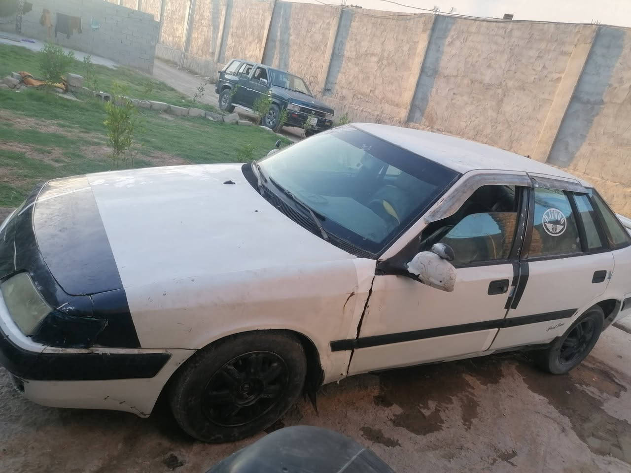 سلام عليكم عندي سياره للبيع اسبرو محرك مسكر تشتغل بس بي رخاوه سنويه كارتونيه بس تستلم جاهز عظم عاج التواصل على خط ***********/ *********** مكان الفلوجه السعر ١٣ وبي مجال بيع مستعجل
