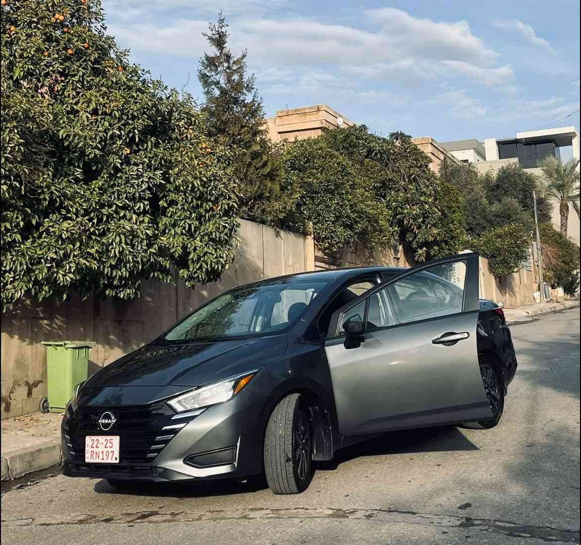 نيسان فيرسا 2025 مواصفات Sv
لون نفطي
السيارة رقم اربيل
ماشية 20الف ميل 
صبغ جاملغ وحافت البوند شرط بدون دواخل
وشواصي
وايرباكات
بصمة
لايت زينون + حاجب نهاري
رادار أمامي + خلفي + جانبي توقف ذاتي أمامي وخلفي
حساسات خلفية
تحديد مسار
كشن لونين
شحن موبايل وايرليس
تحكم ستيرن
شاشة كبيرة وكار بلي
كيجات الكتروني
كاميرا خلفية دواره
سنتر لوك
جامات كهرباء بالكامل
للتواصل : ‭***********‬
السعر  : 130  او بيها مجال

