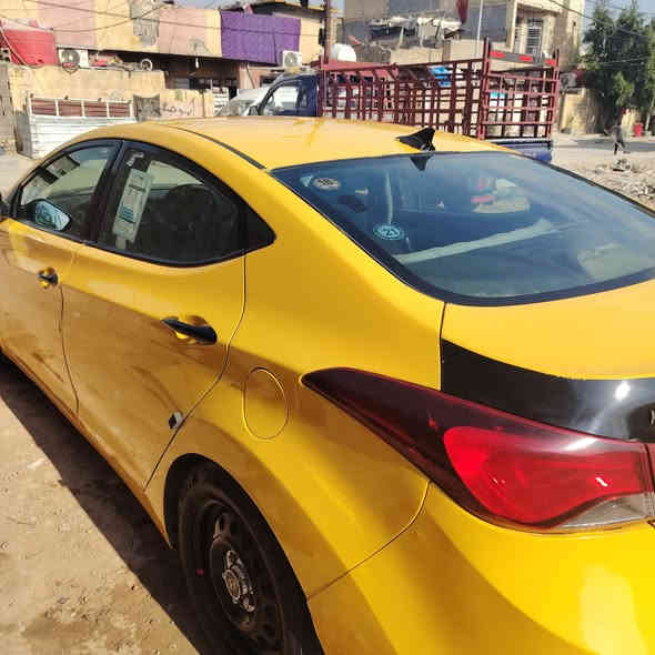 سلام عليكم انتره وارد ومريكي 2015 حادثه جاملق الخلفي قبق جنطه مبدل مكينه 1800 صدر مامي خلفي جديد سعر 100وبيه مجال استفسار *********** بغداد
