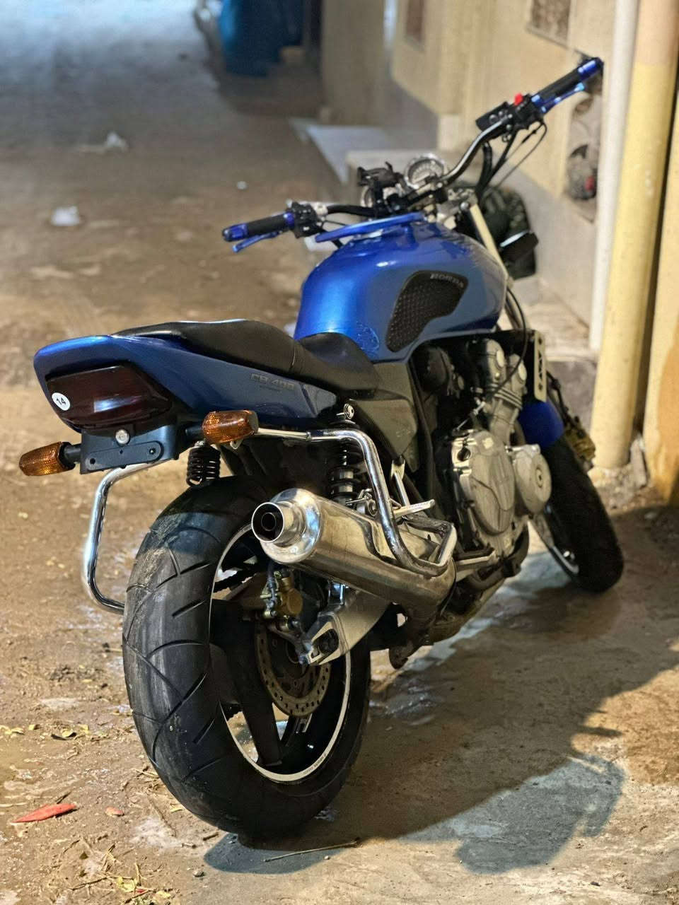 سلام عليكم دراجة سيبي فور نوزل حديث جديدة بمعنى الكلمة الدراجة ما نقصها برغي كلشي شغال 100% تاخذها كاملة اكفلك كلشي بالدراجة من البداية للنهاية عنواني كربلاء السعر 22 ونشاء الله بيها مجال للطيبين ورجائا الما يعرف بيها لو ميعرف باسعارهن لا يدخلي وتحياتي للجميع الحب والاحترام رقم *********** واتساب موجود ❤️ كربلاء, العراق
