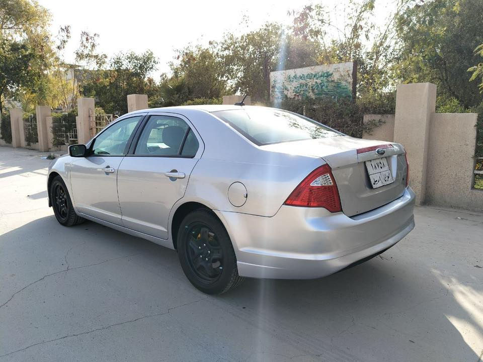 Ford Fusion 2011 xailje naw zard
فورد فيوزن 2011 خليجي داخل اصفر 
محرك ٢.٥ اربع سلندر 
كير و محرك بشرط 
كهربائيات بشرط كلها على بلاد 
سيارة نضيفة حيل
مكان سيارة كركوك 
سعرها 78 و مجال بسيط 
0771 5665 480

