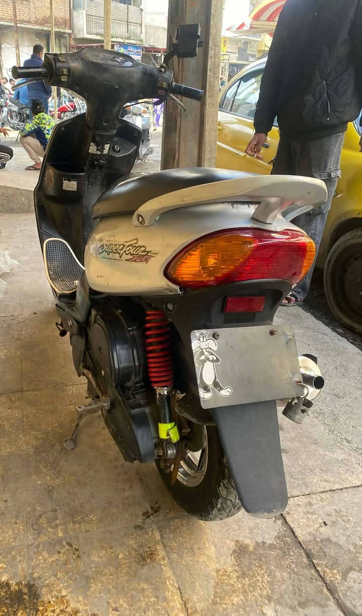 سلام عليكم دراجة ماكس قجمة 120للبيع شاصي شرط مكينة 49بلادي دراجة كفر ختم واحد ويلاة نجمه كروم كزوز رياضي BFواقية 7الوان قبق فلاوين رياضي قطرة مال دهنWFدراجةحلوةسعر (420)وبيها مجال
مكاني حي سومر قرب جامع مالك الملك 
***********
