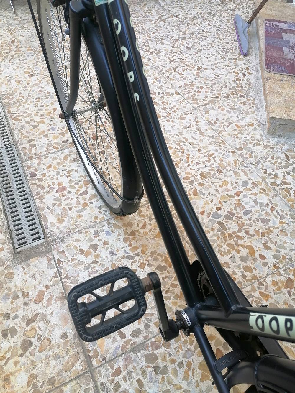 يا الله الهم صلي على محمد باسكل ماركه لوبس شركه عالميه موديل 2017 كفاله نضافه فول حاويه منزله ابيدي الباسكل ما مفتوح بعده كشنه الاصلي ما مبدل و استيرنه ما مصبوغ كامل مكمل طبعا القطعه معروضه للبيع سعره 100 وبيه مجال بسيط مكاني بغداد البياع الباسكل كامل للتواصل اكثر واتساب ***********