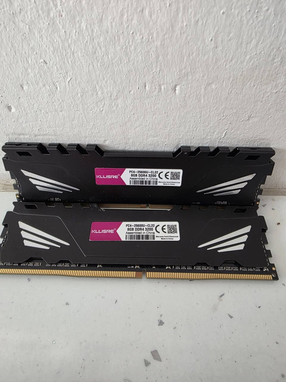 متوفر  رام جدید
١٦ كيكا DDR4

8GB*2

سرعه 3200


**إذا كنت صاحب هذا الإعلان وتريد حذفه لأي سبب، رجاءا أرسل رسالة إلى الدعم الفني**