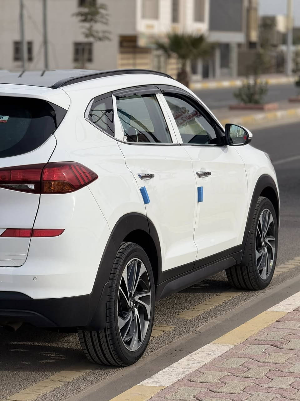 السلام عليكم
سياره توكسان خليجي للبيع أو مرواس مع سورنتو موديل 23

موديل ٢٠٢٠

فوووول مواصفات ١/١ عدا البانوراما

⬅️السياره رقم أربيل الدولي الجديد

 مشروع وطني مجددة ٥ سنوات 

الى سنة ٢٠٣٠

ماشية 78 الف كم 

السيارة ب اسمي 

تحويل ثاني يوم او وكاله حاضر

السيارة مكفوله كفاله عامه عدى بارد  حك 4اصابع بل جاملغ الايسر

السياره فول مواصفات

جديدة كلهم بعدهم بنايلون الشركة والفابلون مال سيارة

بصمة تشغيل

بصمة ابواب

خمس عدسات

٣ انضمة قيادة

 ٢ كراسي كهرباء

شاشه الكبيره اندرويد

الداخل كشنات مخمل  

٢ لدات امامية 

ثلاجه بلجكمجه

محرك ٢٠٠٠ دوش

اي بي اس

فول تحكم ستيرن

الدوسات علامة توكسان 

حاجب نهاري

كشافات زينون

الدشبول والغرفه الداخلية كله كاربون فايبر

حساس خلفي

كاميرا خلفية دواره

مري شفط ويا القفل

سايد بريك بلرجل 

نضام ترحيب

الاضاءة الداخلية هايلوجين

مخرج Aux 

مخرج usb

لد امامي 

لد خلفي

اشاير بلمري

يدات نيكل 

قطعتين تبريد

ويل ١٩

والسيارة قبل كم يوم داخله هزه ومحول الرقم الجديد الدولي ومجددة السنوية ٥ سنوات ومن كلشي كاملة الياخذه مجرد تحويل 

والسياره

جواها تخم تايرات جدد

السياره سعره ٢١٥ ورقه وبيها مجال

( دفترين و ١٥ )

مكان السيارة الانبار رمادي

وهذا رقمي ***********
