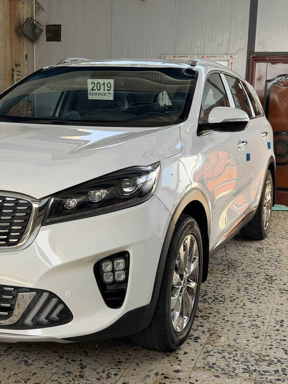 سورنتو  2019    6 سلندر تحويل ثاني يوم بيها جاملغ وباب جهة العبري السياره كلش حلوه ونضيفه  السعر ب١٨٠ وبيها مجال قليل ميسان العماره حي القصور ***********/***********
