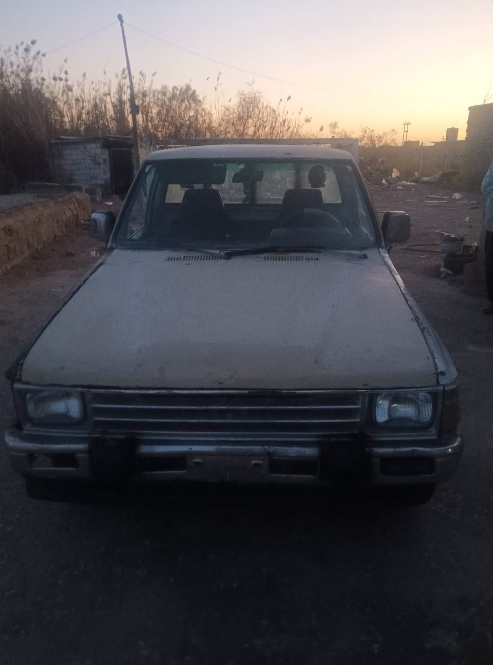 بيكم موديل 97 رقم انكليزي مابيها ايي شي بس عوزها صبغ 
السعر 50 وبيها مجال الرقم***********
