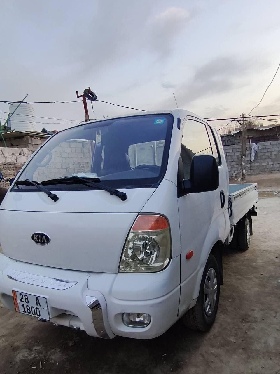 السلام عليكم كيا بنكو مديل 2008  محرك 3000 اكسن وكير ومكينه كفاله حداديه تخم تاير كهربائيات كلهه شغاله ماذب عليهه ربع سياره نضيفه وسنويه ل 2030 ب اسمي تحويل مباشر  سياره مكفوله عام
سعر 87 بيهه مجال  عنوان كربلاء ***********
