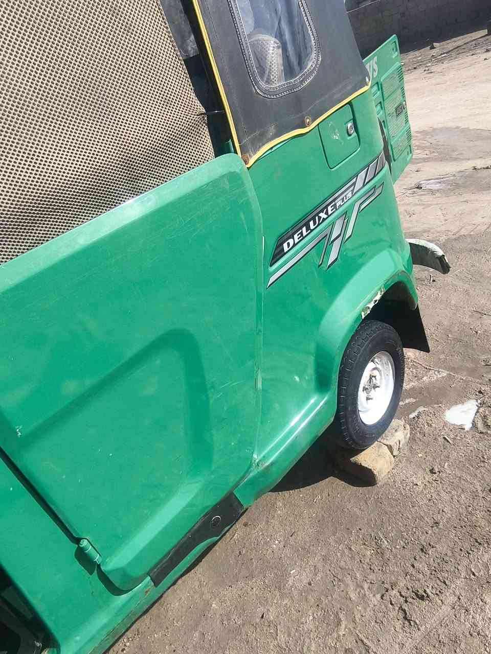 اسلام عليكم تكتك 22 للبيع المكينه ما مفتوحه البدي طخات قليله شوف العين سنويه ورقم تكتك حلوه وجاهزه للشارع سعر 7500 سبعه ونص تواصل واتساب فقط العنوان بصره    ***********
