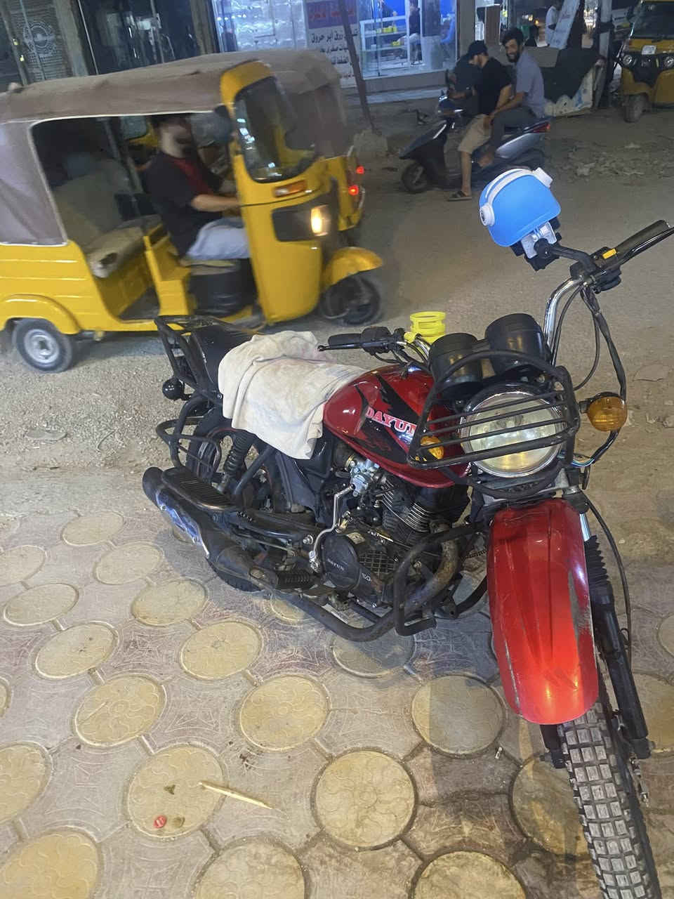 السلام عليكم دايوان نفخ جبلي موديل (2020) دراجه كلش حلوه وما متعوبه ولا مشتغله دلفري مكينه مكفوله أوراق كامله العنوان بغداد رقم الهاتف (***********) مو شراي لا تراسل فدوه رحتلك
