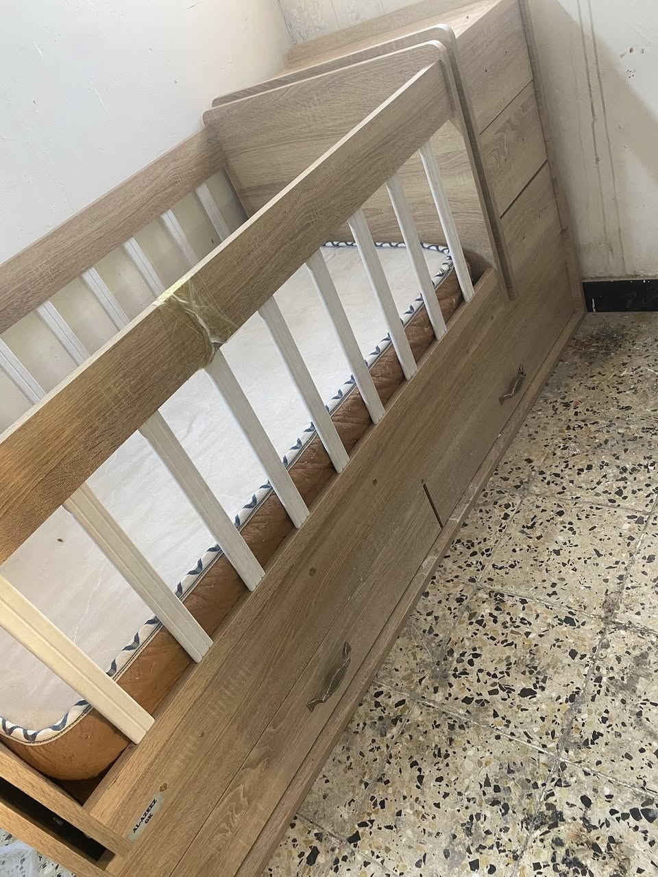 للبيع 80وبيها مجال


**إذا كنت صاحب هذا الإعلان وتريد حذفه لأي سبب، رجاءا أرسل رسالة إلى الدعم الفني**