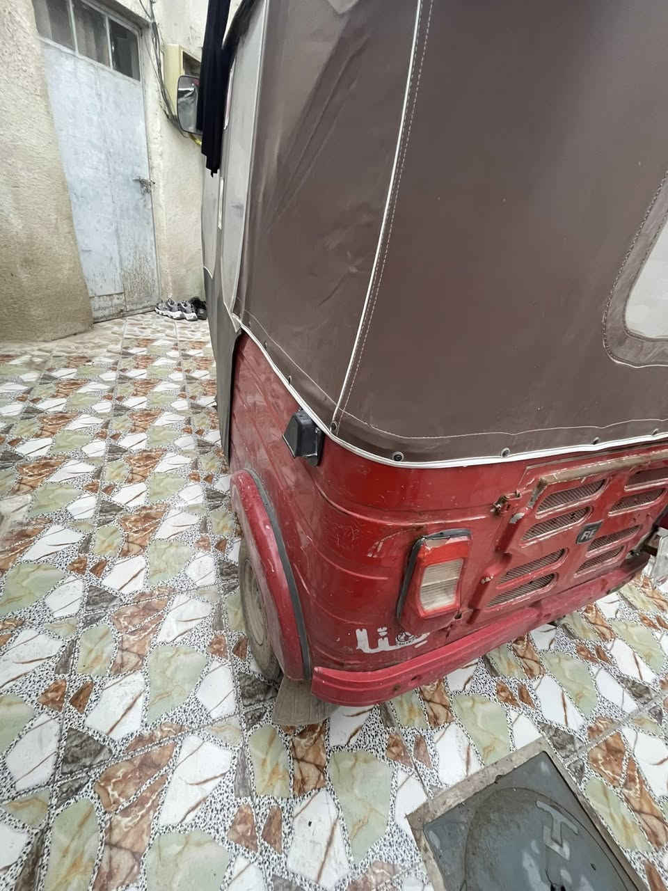 سلام عليكم تكتك موديل  18شهر 12 محسوبه ع 19كامله كبل لشغل  رقم وسنويه كامله كاعيات دوشمه دبلات جدد محرك خير من الله كشر كدامك بس ماغسوله تكتك مكاني بغداد زعفرانيه سعر 5600وبيه مجال لشراي سهلا  تعال ودلل الماعاجبه سعر اعبر المنشور رجاءن ***********
