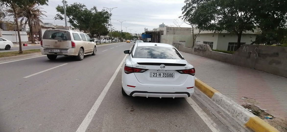 السلام عليكم 
نيسان سينترا 2021SV
محرك 20
كير أوتوماتيك  
السونار مرفق بالصور
رقم سليمانية 
لون ابيض 
عدد المقاعد(5)(جلد)
السياره نضيفه جاهزه
السياره مكانه كركوك 
السعر مناسب جدا🔥
رقم التواصل ((***********)) كركوك, العراق
