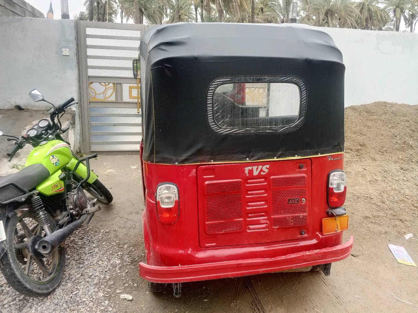 تكتك تي في اس رقم نكليزي بغداد
مكاني بعقوبه تكتك خير من الله محرك مفتوح مبدل عينه وبيت عينه يعني جدد وقمجيات جديده بيه ضربه بجامرلغ الخلفي علحار ومصلحه راجعه شي طبيعي 
