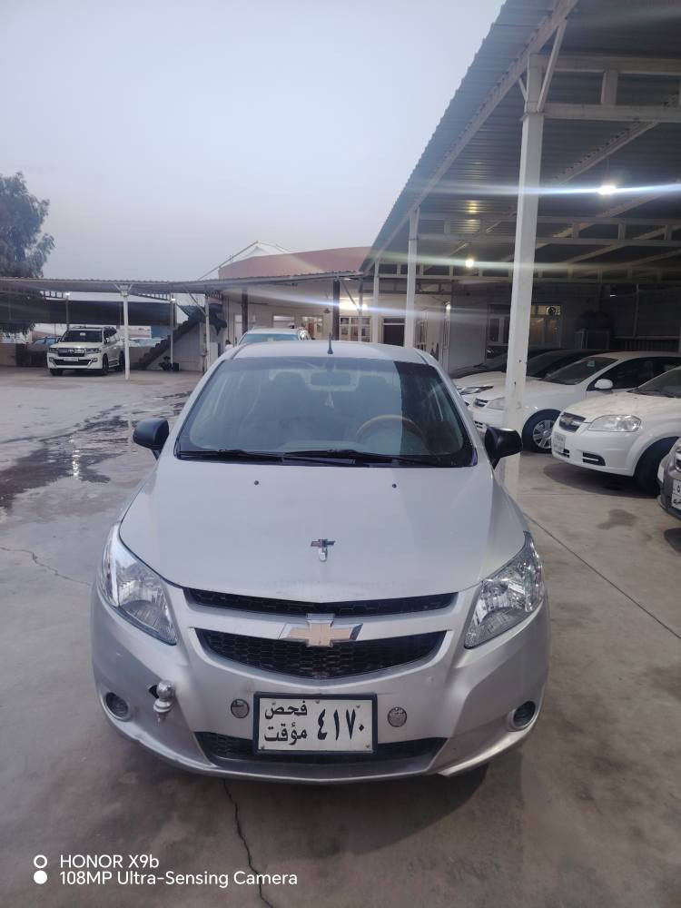 شوفرلیت مودیل 2012 بێ بۆیاخ منفیست 
مکینە زنجیر تبرید سارد و کەرم بەشەرت چوار تایە نوی منفیست و وەکاله یە  کێشەی مەدەنی دزیاری قەرزاری هەموو بشرت سعر 30ورقە 
ژ.م  *********** أربيل, العراق
