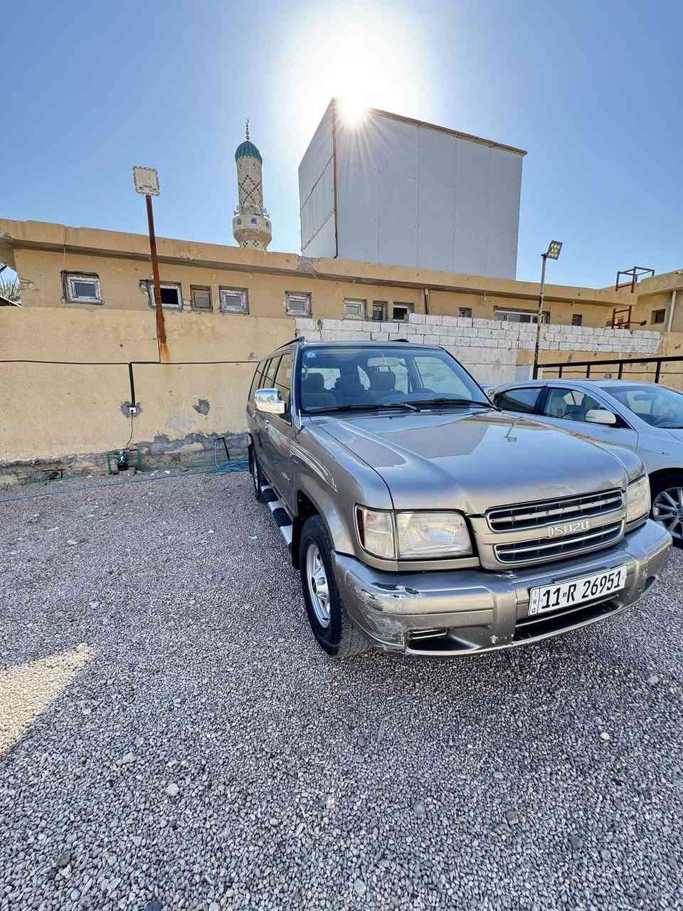 للبيع ايسوزو تروبر السعر 85$ بية مجال 
السيارة مكفولة من كير ومحرك 
رقم بغداد انكليزي تحويل ثاني يوم 
تبريد ثلاث قطع 
السيارة سبعة راكب 
كير اوتوماتيك 
للاستفسار الاتصال ***********  موجود بي واتساب
