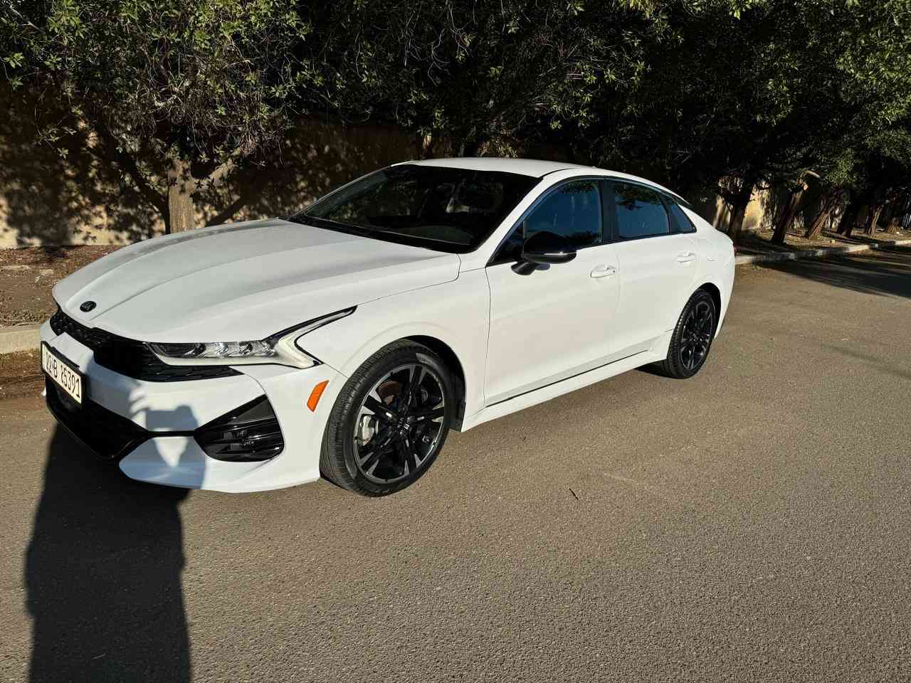 كي فايف 2021 وارد امريكي جي تي لاين رقم اربيل بأسمي 
المواصفات 
1600 تيربو 
ماشيه 40 الف كيلو متر 
كشنات جلد اسود 
بصمه
رادار امامي و خلفي و جانبي
مثبت سرعة
توقف تلقائي
سايد بريك دكمة
الحادث جاملغ خلفي وباب خلف السائق كما موضح بالصور
مكان السيارة بغداد 
السعر 192 
***********
