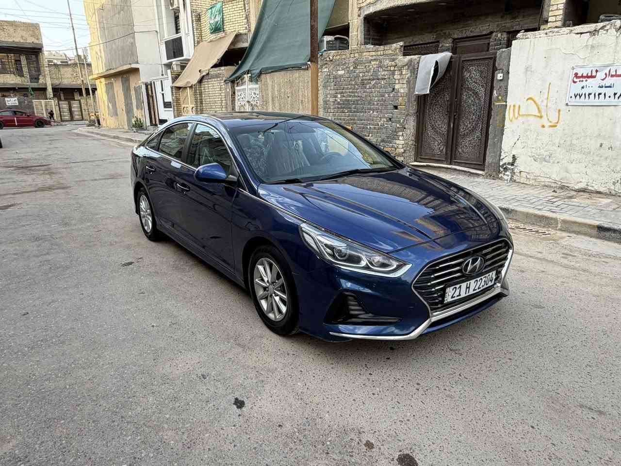 سلام عليكم
هيونداي سوناتا 2018 ارخص سوناتا بالسوك كله
السياره نظيفه جدأ
حادثها جاملغ وبنيد بدون دواخل فقط 

السياره كير مكينه كفاله عامه 
منظومه زنون كامل
صدر امامي خلفي وتايرات بل جيس شرط
رقم شمالي انكليزي بسمي تحويل او وكالة بنفس اليوم
السياره اعلى فئه بالسوناتا فول
حجم المكينه 2400مكفوله
سايد بريك بالرجل
تحديد مسار 
كروز سرعة
نضام ترحيب عند الاقتراب 
بصمه + بصمه ابواب 
ويل كب بلادي 
تخم تاير جديد + صدر جديد
جي بي اس 
مري جانبيه قلابه عند الرجوع
كامره دواره خلفيه 
رادارات جانبيه وخلفية واماميه 
ايقاف ذاتي 
لد دعاميه امامي
لدات خلفيه 
نظام انفكيشن 
اشاره مري جانبيه
سماعات انفنتي 
دمام خلفي بلادي
تبريد بيانو قطعتين
كير اوتو + عادي
تحكم ستيرن جهتين 
مثبت سرعة cruise control 
سستم نيكل بلاد
دوسات نيكل SONATA بلاد
لايت عدسه بلادي

بكلايت خلفي شمعة بلادي
لدات اناره داخليه+يدات الابواب لد ترحيب
صندوق ذكي عند الاقتراب
ثلاث انظمه قياده  Eco + Normal + sport 
دركه خياط 
شاشه اظهار وتنبيه الاعطال 
بلوتوث + 3 مخارج USB 
مرأة تعتيم
نطام مانع انزلاق Abs+ اضائه الاناره داخليه تحكم  
اخوان السياره جديده
مكاني بغداد 
الاستفسار ع الرقم ***********
