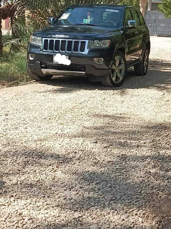 السلام عليكم للبيع جيب اوفرلاند  2012 رقم بغداد انكليزي بسمي
السياره مواصفات جكات فورويل بنرامه اشاير مري تشغيل عن بعد جنطه كهربائيّة تبريد قطعتين يدات نيكل  مكينه 6سلندر تخم تاير جديد حداديه جديده  ويل 20 مكاني بلحله السعر 153 ***********
