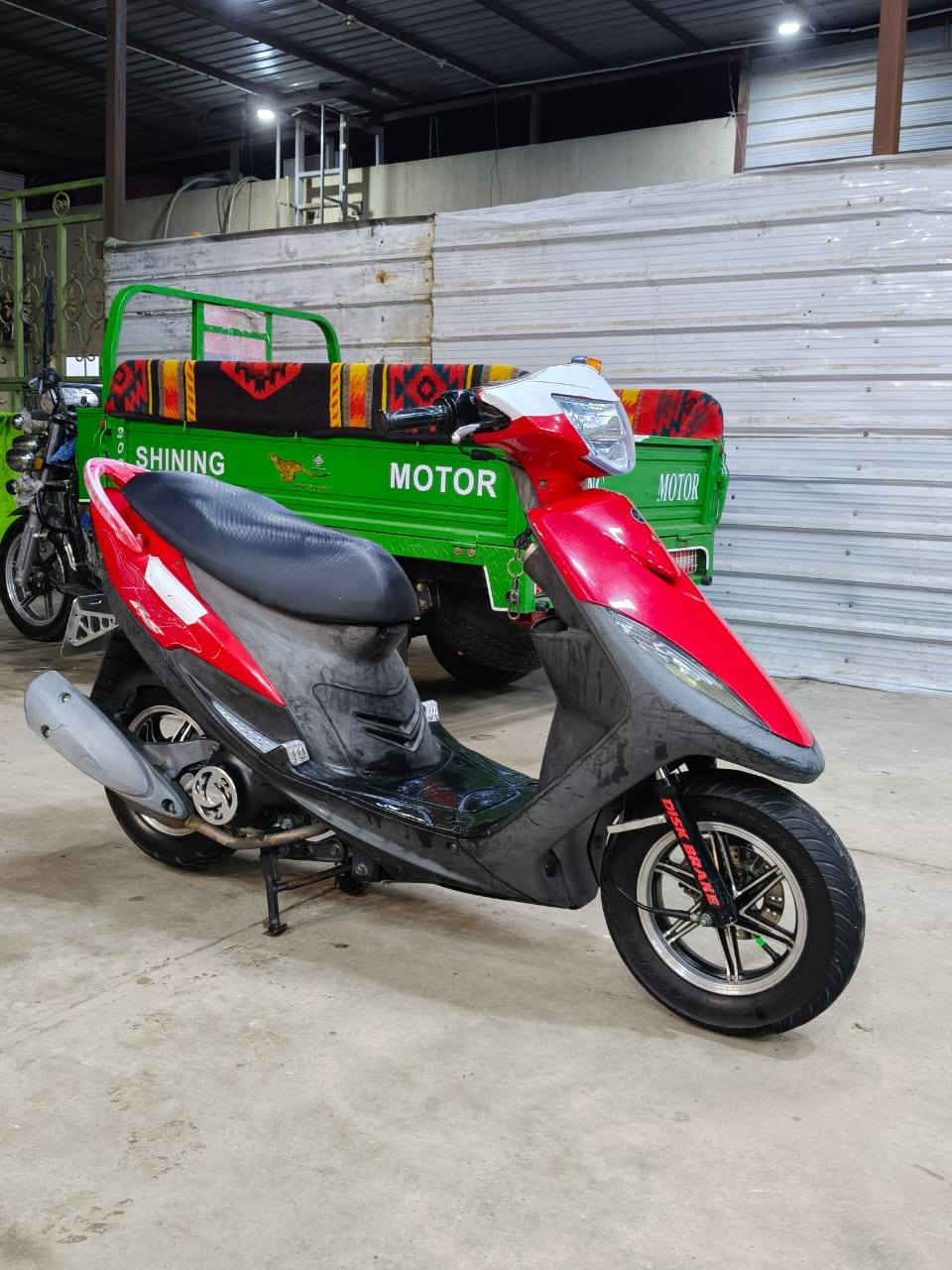 سلام عليكم ماكس عدله للبيع كفالة ختم واحد ويا المكينه مامفتوحه دراجة جاهزة كلشي جديد بيهه شراي راسلني خاص وبل خدمه *********** مكان البصره قضاء القرنه
