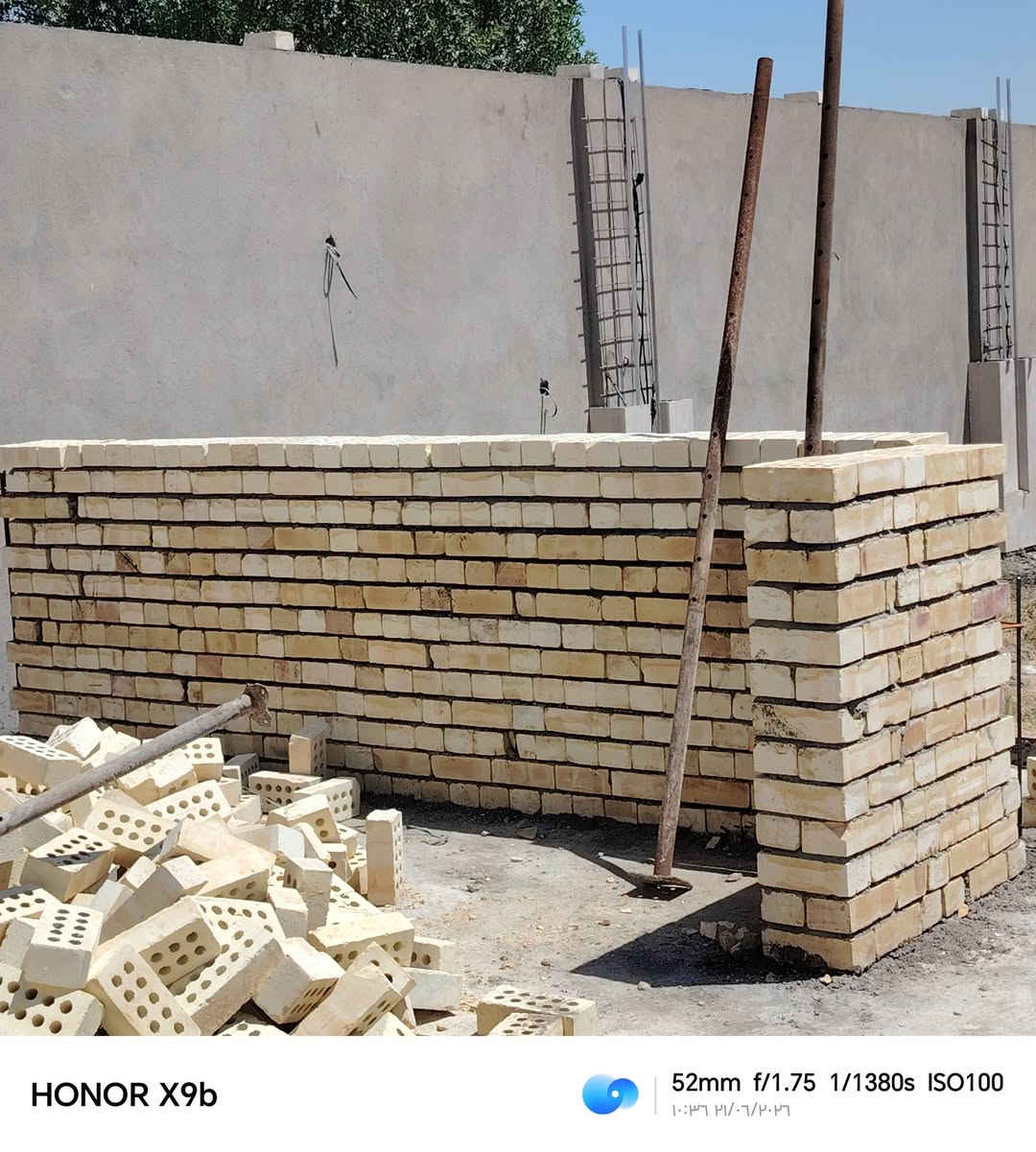‏✨ – كادر بصمة إعمار ✨
‏📍 كادر 
‏
‏نقدّم لكم جميع أعمال البناء والتشطيب باحترافية عالية 👷‍♂️🔧
‏
‏⚡ تأسيس كهرباء كامل
‏🔨 تشليع الكاشي + تطبيك الكاشي والسيراميك
‏🏠 إعادة ماستك الأسطح ومعالجة التسريب
‏🪜 تفليش، تقشير الجدران وأعمال الصيانة
‏🚿 تقفيل وتجهيز الحمّامات
‏🚚 تنظيف البيوت
🖇‏ديكور وجبسن بورد صبغ 
🧱👷‍♂️بناء درجا اولئ
🔨 لبخ اسمنت +لبخ جص وابياض

‏✅ دقة بالعمل
‏✅ سرعة بالتنفيذ
‏✅ أسعار مناسبة
‏✅ التزام بالمواعيد
‏✅اشراف العمل

‏📞 للتواصل اتصال أو واتساب:
‏📱 . ***********
‏#الطائي_للآعمار_ولديكور
‏🌟 كادر بصمة إعمار… شغلك أمانة بيد أهل الخبرة 🌟
