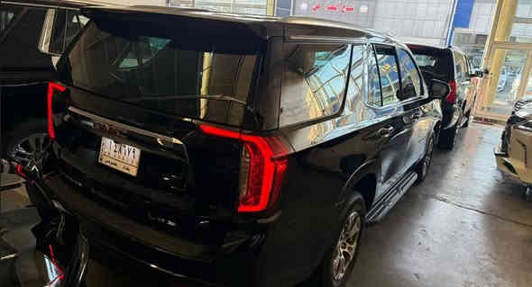 السلام عليكم 
 /GMC/جي إم سي
SLE 
2023
مغلفة 
كراسي كهرباء 
صندوق كهرباء 
شاشة جبيرة/ ابل كار بلي
سايد بريك دكمة 
تحكمات ستيرن 
3 قطع تبريد 
عداد شاشة 
لايت LED 
مكفولة السياره 
السعر 48 وبيها مجال 

***********
