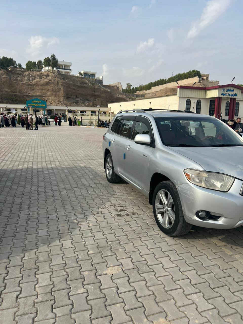 سياره هيلندر 2009 اللون رصاصي رقم بغداد مشروع وطني بيه شويه صبغ بلجاملغ الخلفي كيرومحرك مكفولات سياره مال جناي رقم الهاتف *********** السعر 150 وبيها مجال العنوان صلاح الدين /الظلوعيه
