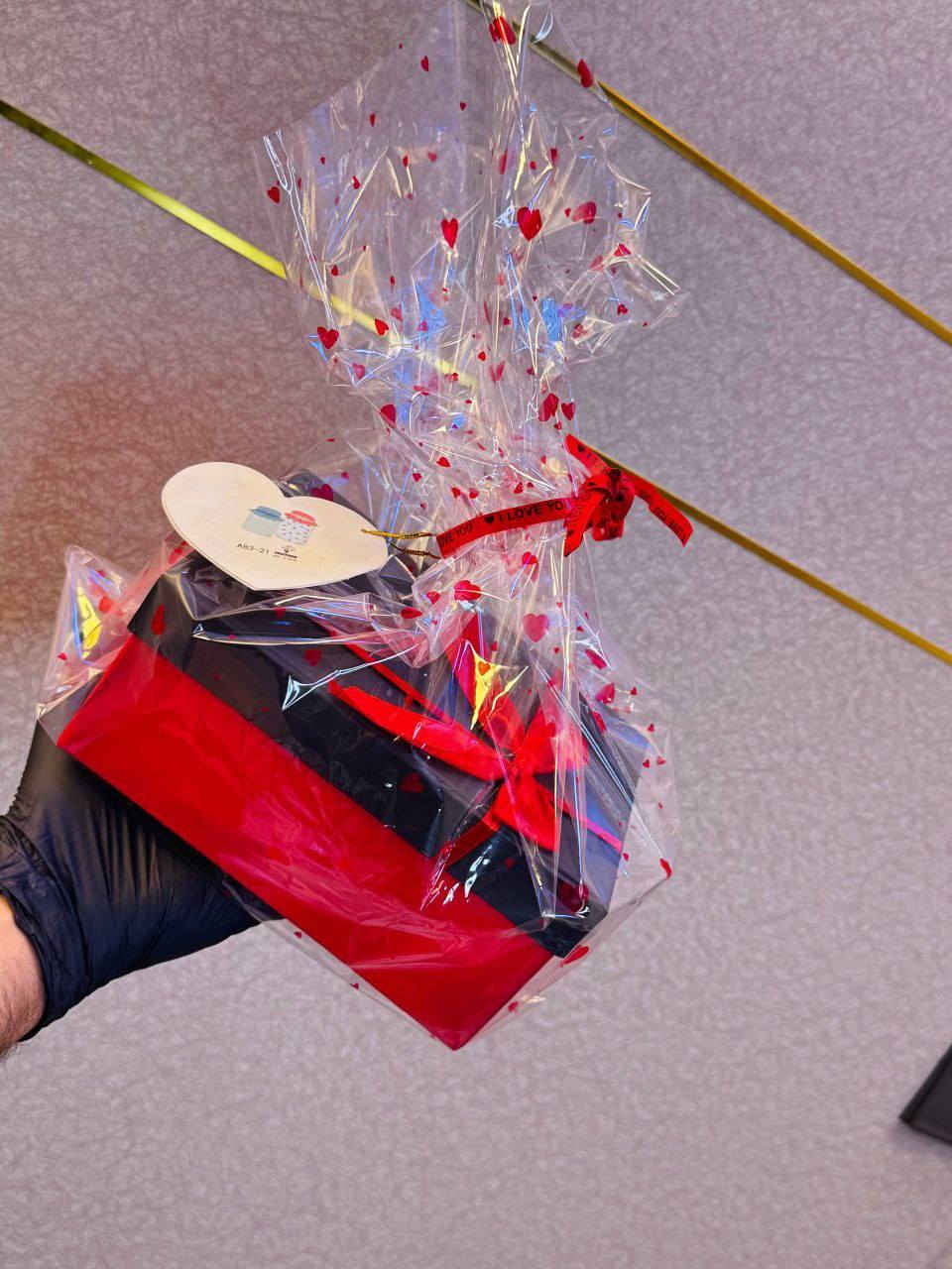 لقد رأيتُ في عينيّه كيف يُمكنني أن
أكون مِحوَّر حياة شَخص ما ♥️.

بوكس هدية رجالي انيق وجذاب ✨😍🎁

يحتوي البوكس على ....

نظارات 👓 😎 تحمي عيونه من الشمس والنسوان 😎🎁

ساعة ثلاث الوان 
فضي اسود ذهبي ✨🎁

سبحة تحلي ايدة وتزيده فخامة ✨🎁

البوكس مع التغليف وكارت معايدة حسب الطلب ✨ 😍 

السعر 14الف

توصيل جميع المحافظات 4 الاف


**إذا كنت صاحب هذا الإعلان وتريد حذفه لأي سبب، رجاءا أرسل رسالة إلى الدعم الفني**