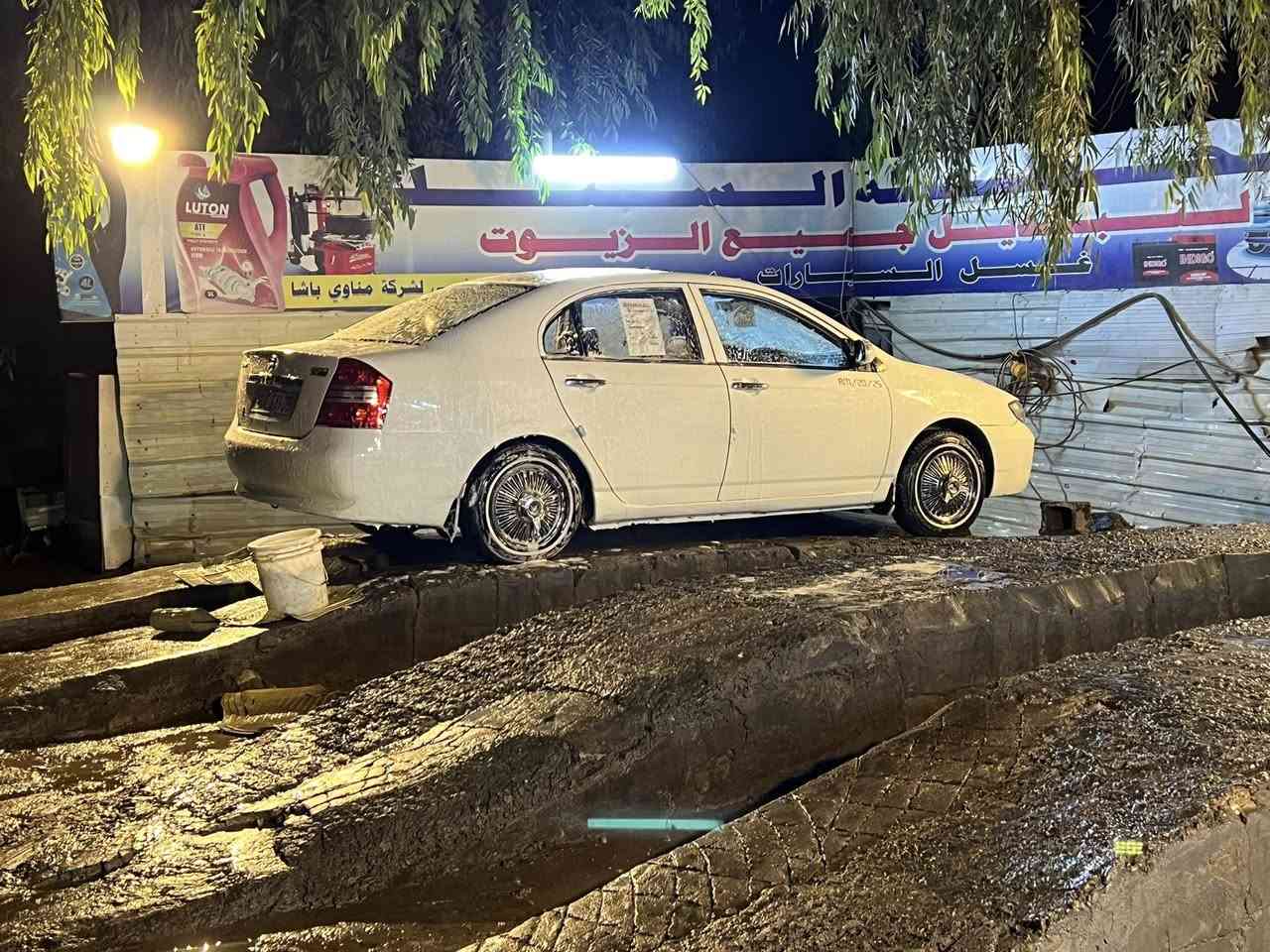 سلام عليكم
ليفان 620 

2012
بسمي السيارة كير محرك مكفول 
رقم بغداد انكليزي سنوية لل29
بيهة تعمير بل دوس غير الدوس مكفول 
كلج جديد سيارة كاملة مكملة علا اخر حباية 
كشنات سفاري شاشة لمس داخلهة نضيف يخبل ممتعوبة السيارة 
رايدهة ب62وبيهة مجال 
مكاني بغداد الدورة

رقمي***********
