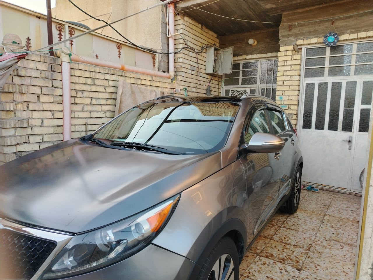 سبورتج2011 امريكي 2400دوش فول مواصفات
حادثهه موضح بلصوره  جاهزه من حداديه وتيارات وتبيريد منضومه جديده 
رايدهه ب115$
مكاني بغداد المشتل 
***********
