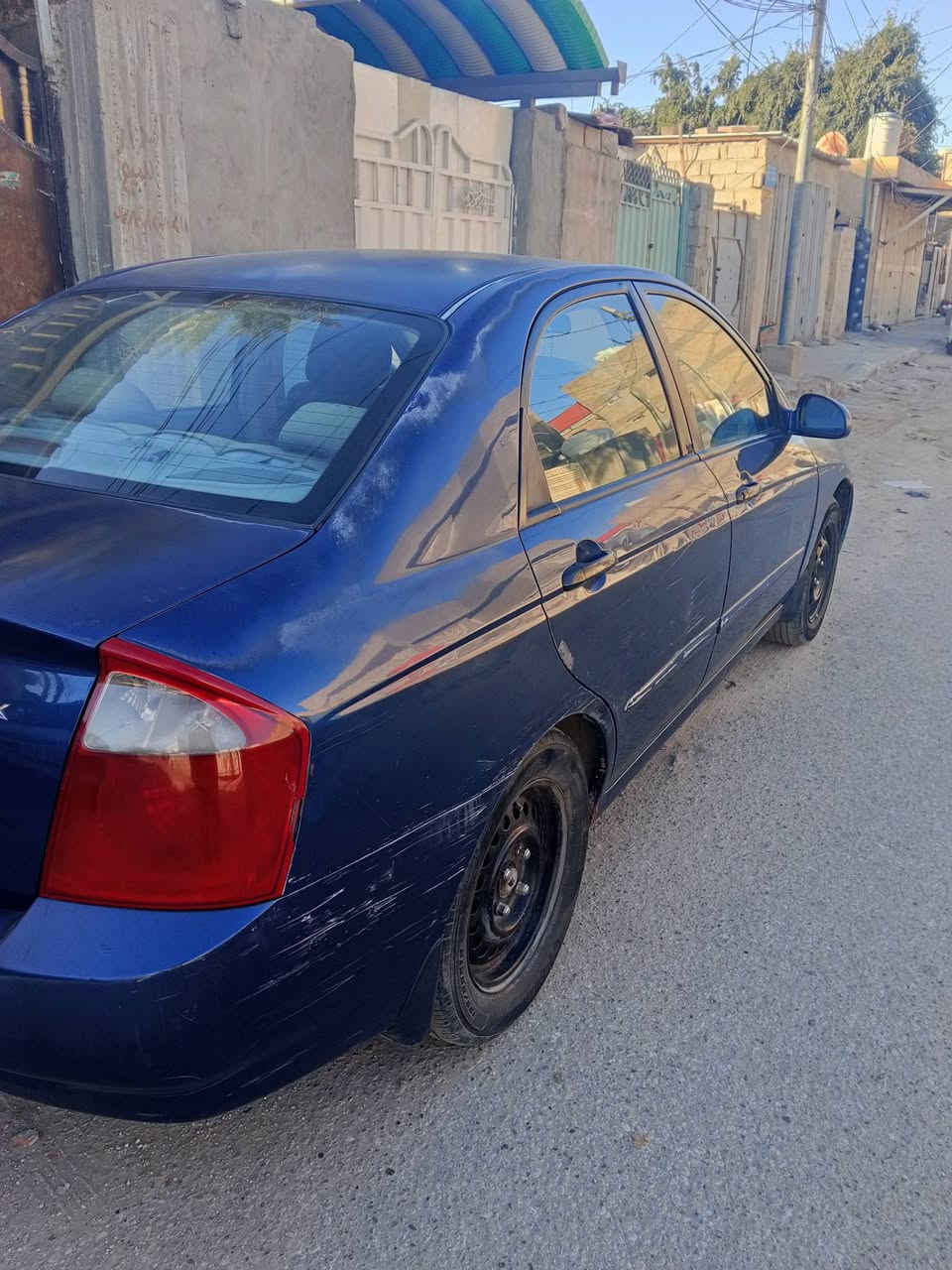 سبكترا 2005  مكينه 2000 ضربته بنيد وجاملغ بدون دواخل بيه شخوط مثل ماموضح بصور سياره نضيفه مكينه وكير جدد حداديه وره وكدام جديده  كهربائياته كله شغاله تبريد ثلج السياره كلشي مناقصه كبل لشارع رقم بغداد دولي وبسمي  السعر 72 وبيه مجال التفاصيل اكثر *********** مكاني كربلاء
