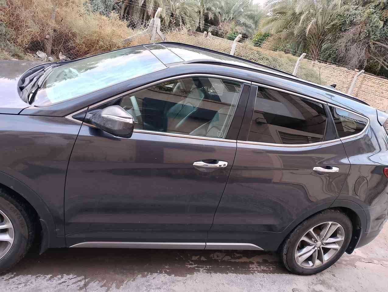 سلام عليكم 
سنتافيا ٢٠١٧ وارد 
فول مواصفات vip
حساسات خلفيه اماميه
رادار
تحكمات بلاستيرن 
كاميرات ٣٦٠
فتحه بالقماره 
إشارات بالمرايه 
٤ سلندر تيربو 
تدفئه بريد بالكشنات 
ثلاث انظمه قياده 
السياره جاهزه من كلشي 
حادثها تصليح الجنطه الخلفيه فقط 
مكان السياره الناصريه ***********
بأسمي السيارة
