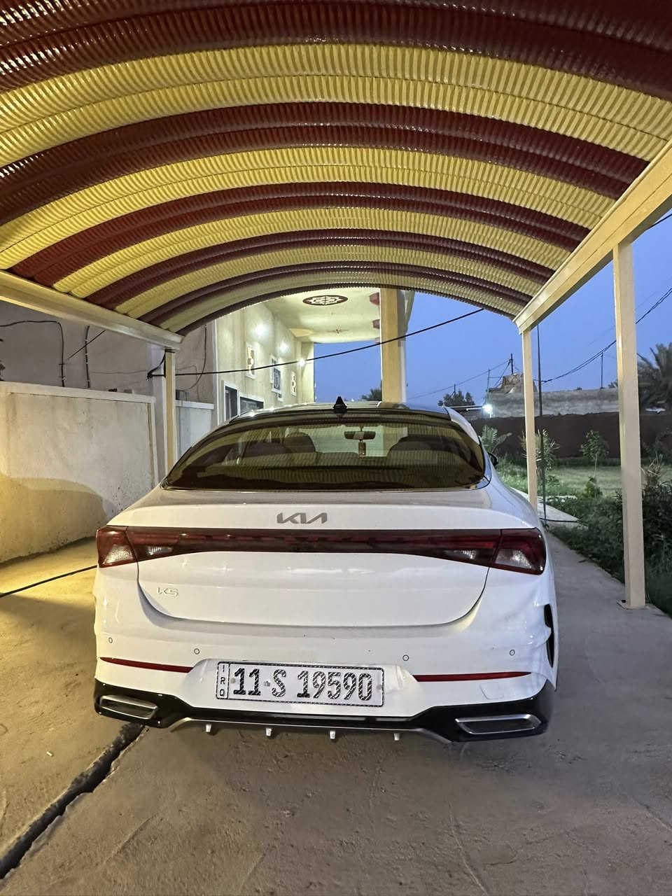 سلام عليكم 

للبيع k5موديل 2023خليجي الشركة الدولية 

فول مواصفات 1/1

مكينة2000السياره فقط بارد بالبنيد 

بغداد المحمودية ***********
***********
